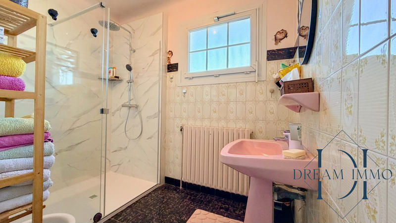 Maison - 263 m² - 7 pièces