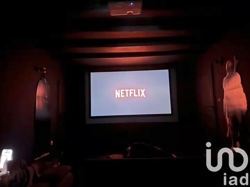 Maison - 346 m² - 10 pièces