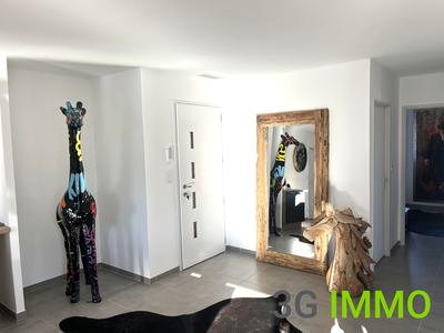 Villa - 95 m² - 4 pièces