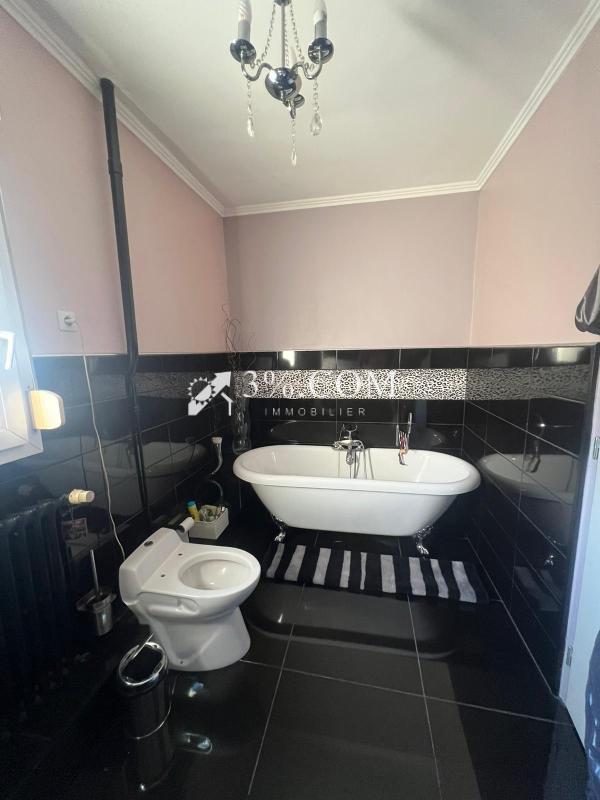 Maison - 130 m² - 6 pièces