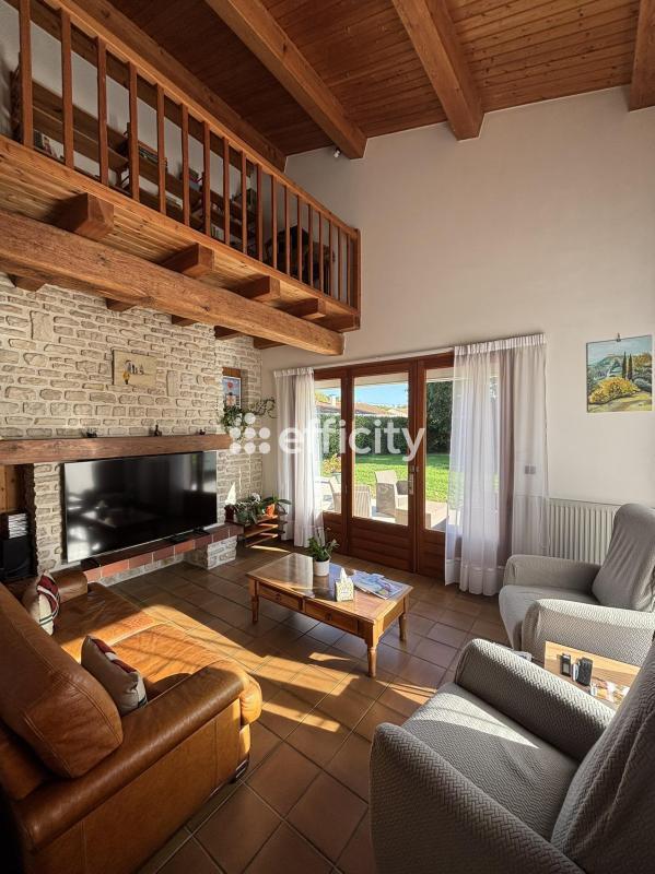 Maison - 183 m² - 6 pièces