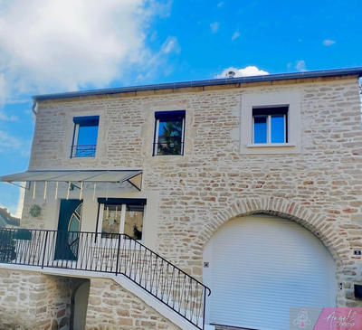 Maison de village - 180 m² - 7 pièces