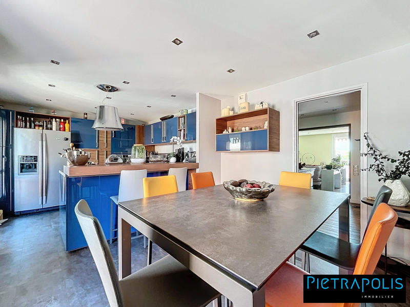 Duplex - 149 m² - 5 pièces