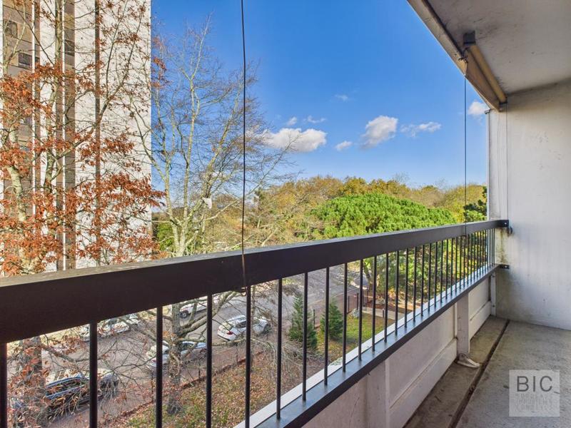 Appartement - 110 m² - 5 pièces