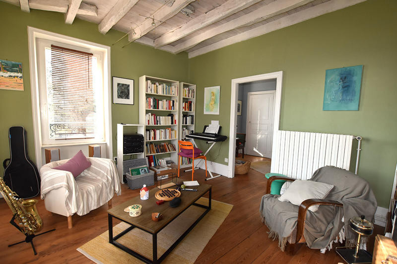 Corps de ferme - 357 m² - 14 pièces