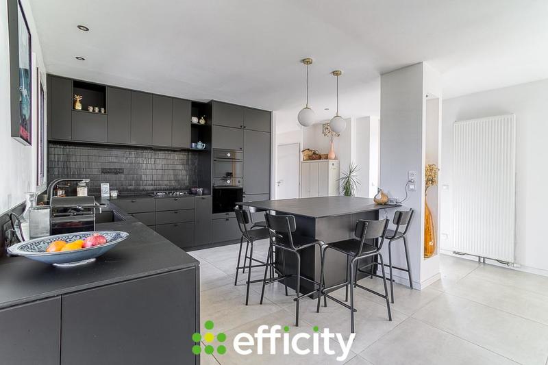 Pavillon - 120 m² - 5 pièces