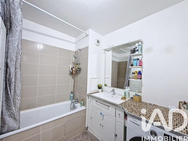 Appartement - 65 m² - 4 pièces