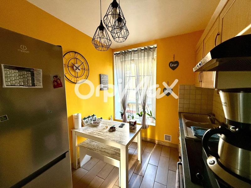 Immeuble - 211 m² - 6 pièces