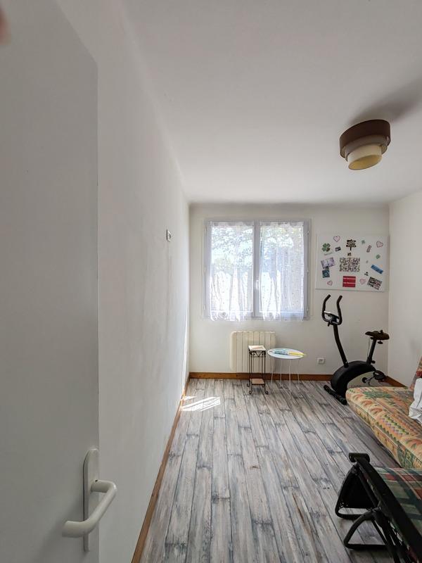 Maison - 92 m² - 6 pièces