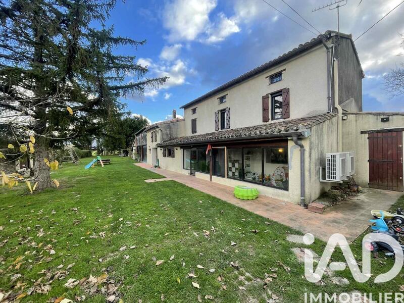 Maison de campagne - 218 m² - 5 pièces