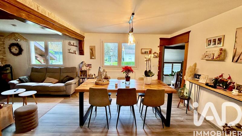 Maison - 95 m² - 5 pièces