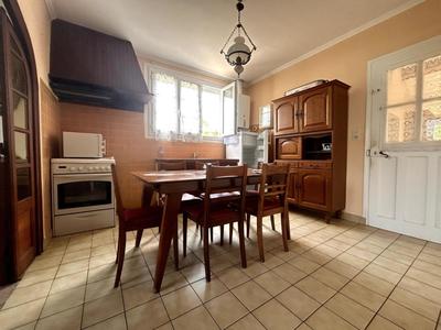 Maison traditionnelle - 116 m² - 6 pièces