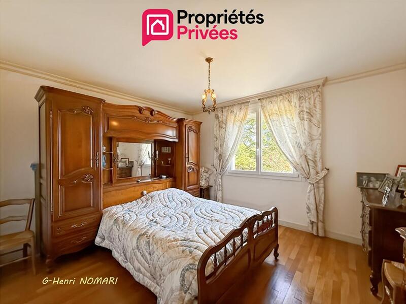 Maison - 170 m² - 7 pièces