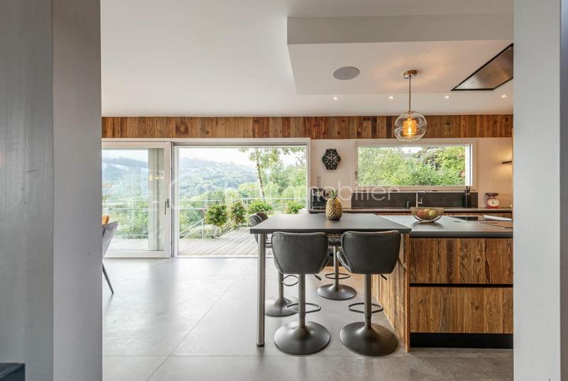 Maison d'architecte - 269 m² - 9 pièces