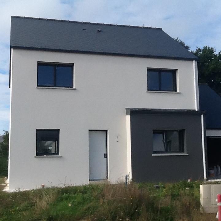 Maison - 90 m² - 4 pièces