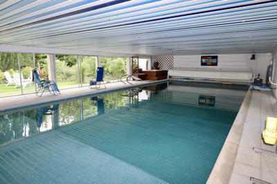 Maison - 460 m² - 9 pièces