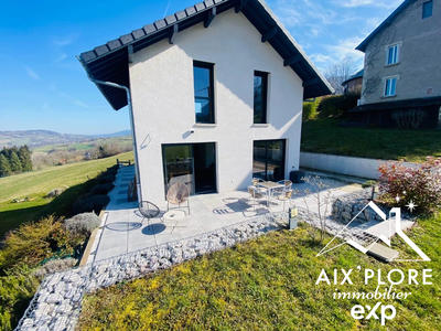 Maison - 102 m² - 4 pièces