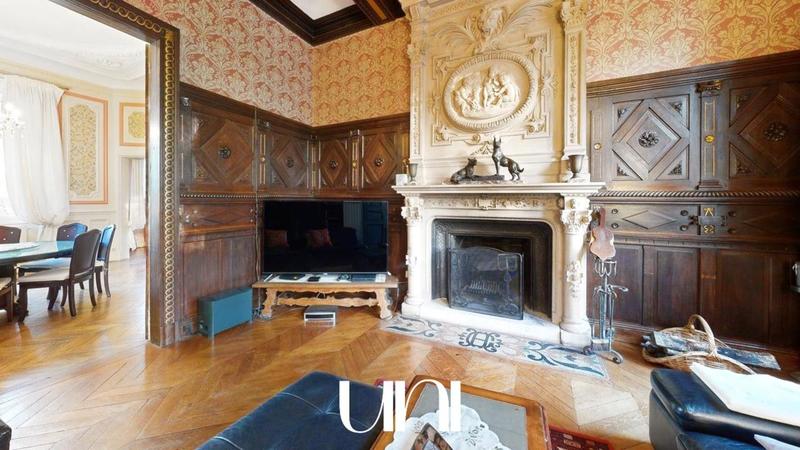 Château - 700 m² - 19 pièces