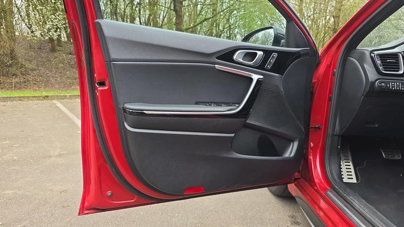 Kia ProCeed 1.5 t-GDi 160 Dct7 Gt-Line Premium - Automatique Entretien constructeur