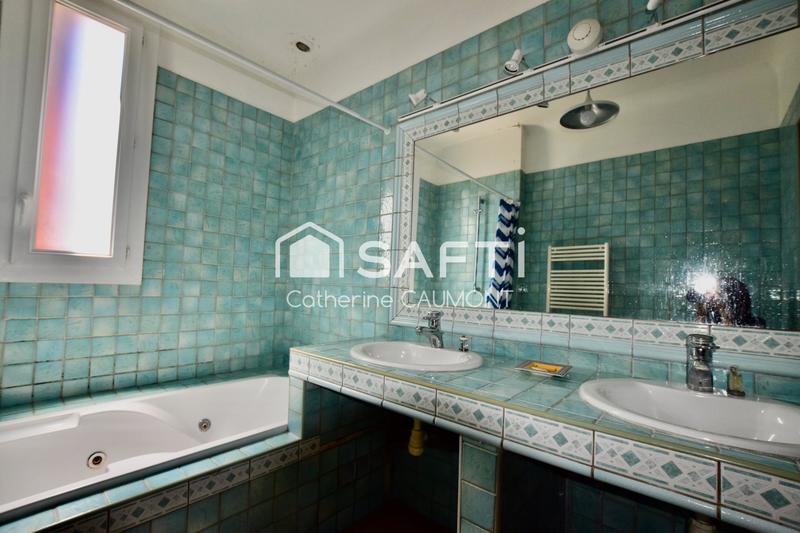 Maison - 208 m² - 8 pièces