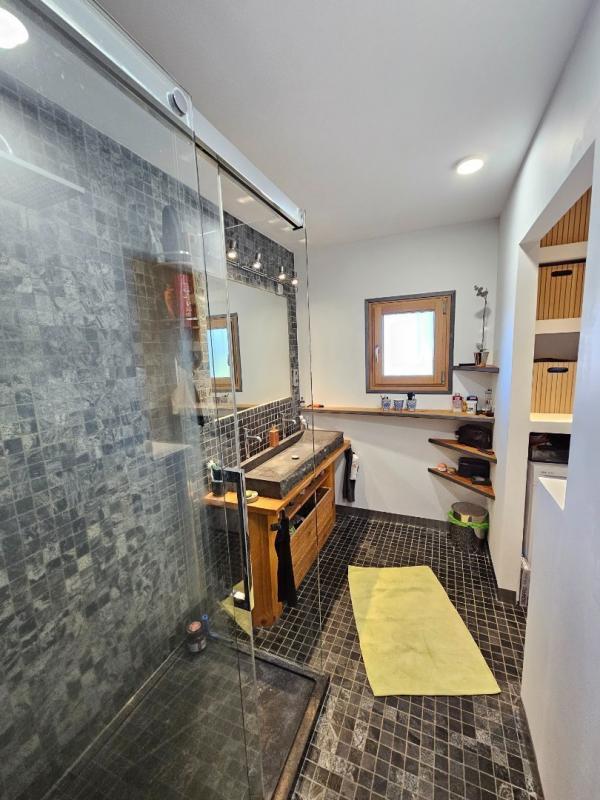 Maison traditionnelle - 168 m² - 7 pièces