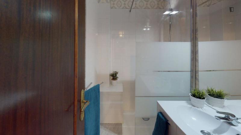 Chambre - 19 m² - 10 pièces