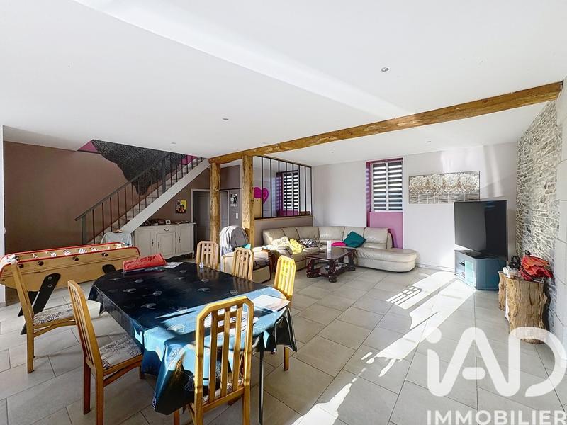 Maison - 245 m² - 5 pièces