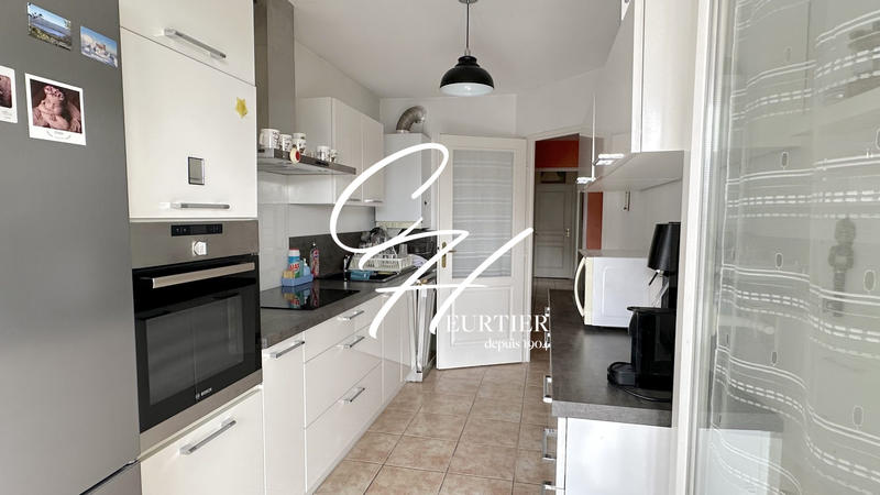 Appartement - 84 m² - 4 pièces