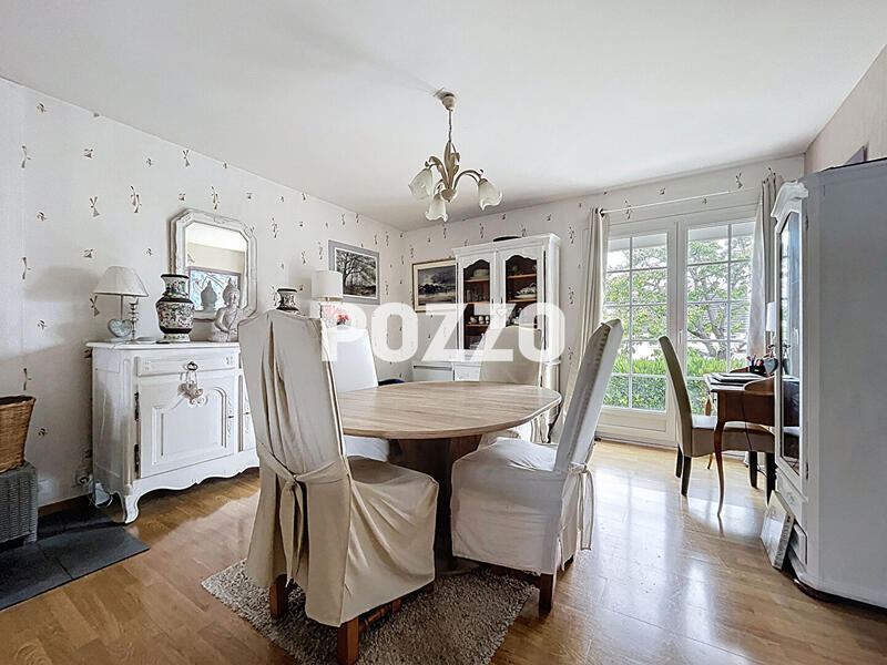 Maison - 98 m² - 4 pièces