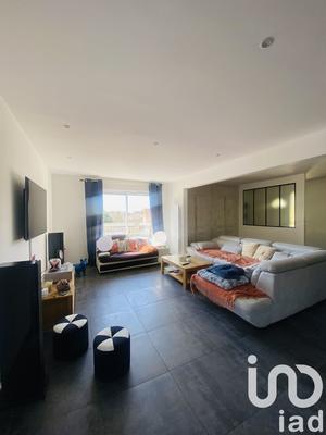 Maison - 400 m² - 8 pièces