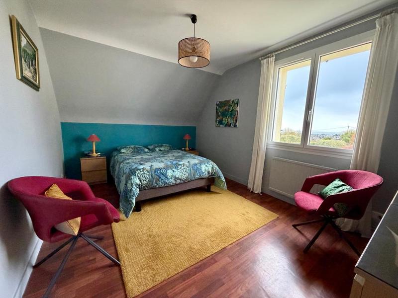 Maison - 130 m² - 6 pièces