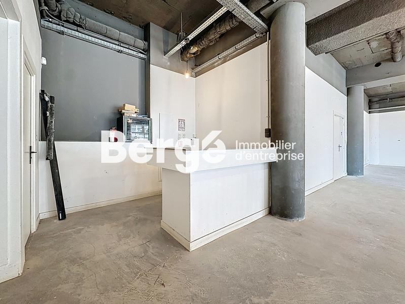 Local commercial - 296 m²