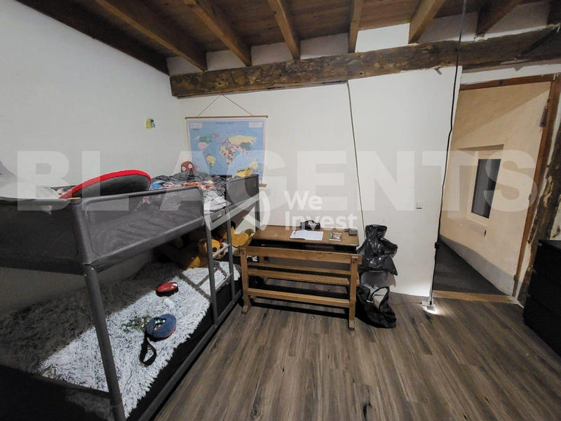 Maison - 308 m² - 14 pièces