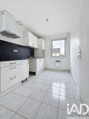 Maison - 83 m² - 4 pièces