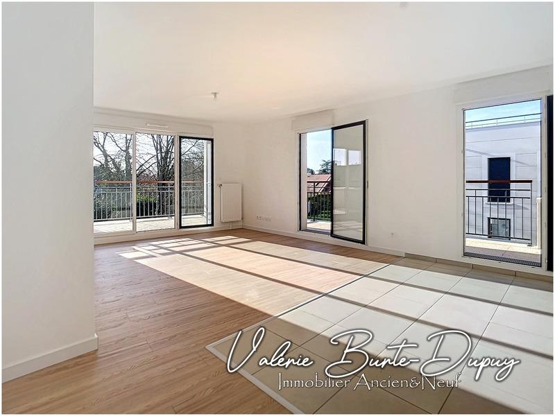 Appartement - 90 m² - 4 pièces