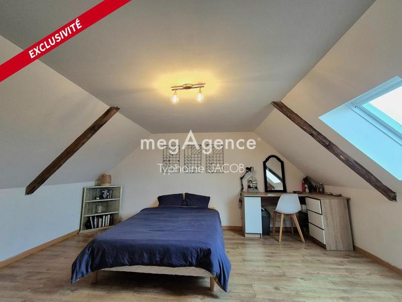 Maison - 223 m² - 10 pièces