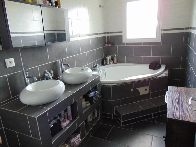 Maison - 105 m² - 6 pièces