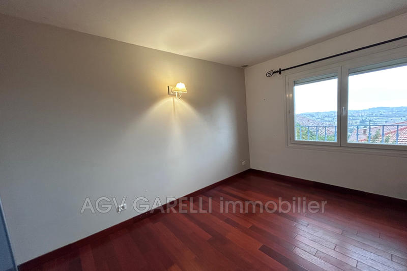 Maison - 173 m² - 5 pièces