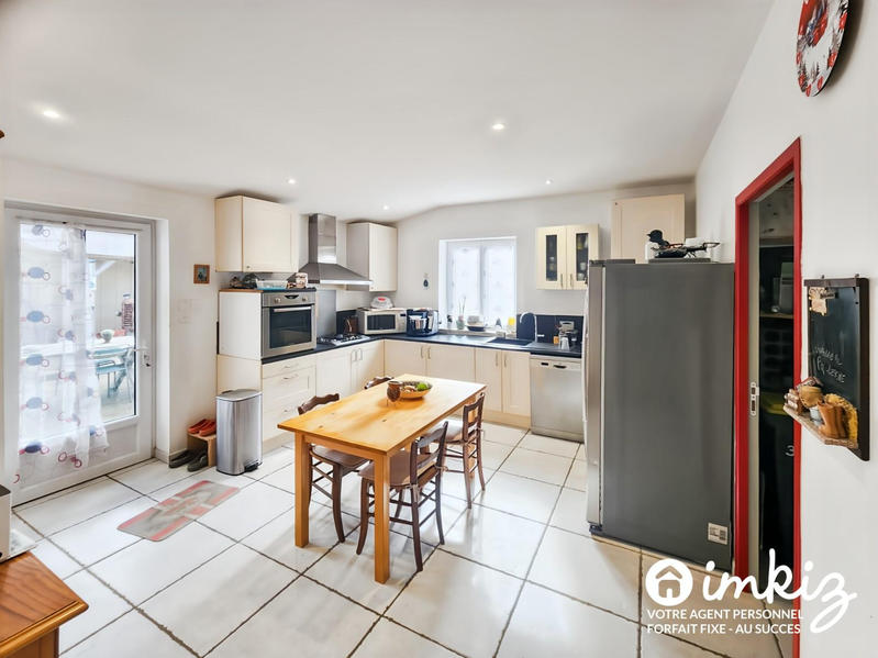 Maison - 137 m² - 6 pièces