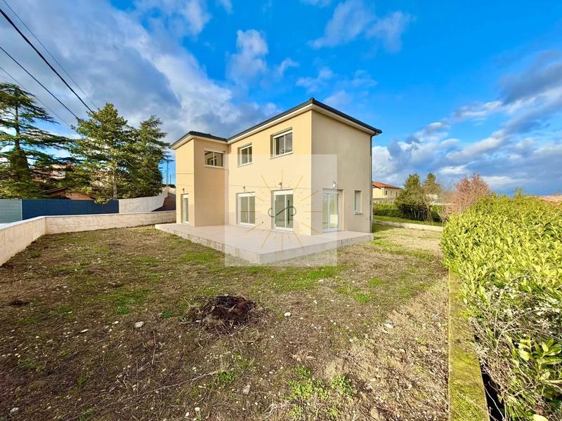 Maison - 118 m² - 4 pièces