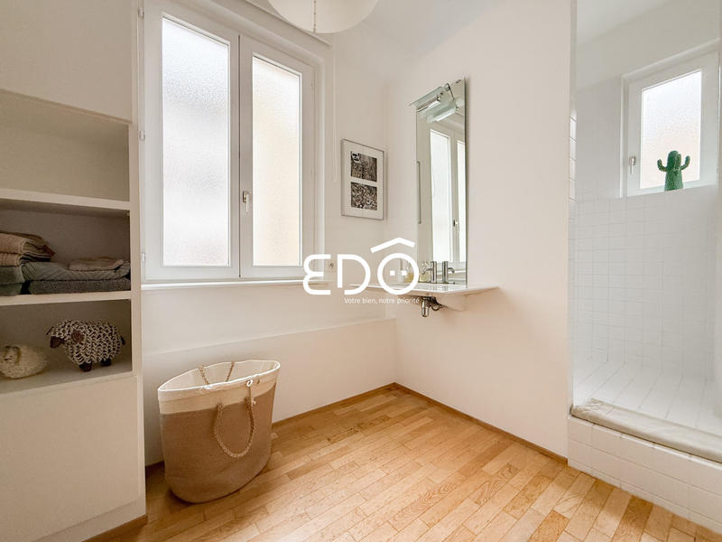 Appartement - 140 m² - 5 pièces