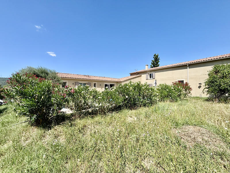 Maison - 180 m² - 6 pièces