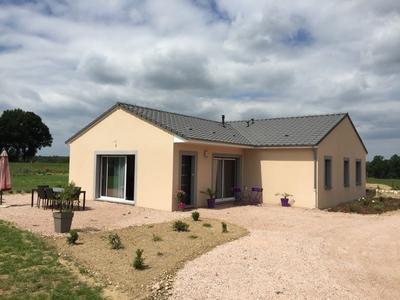 Maison - 85 m² - 4 pièces