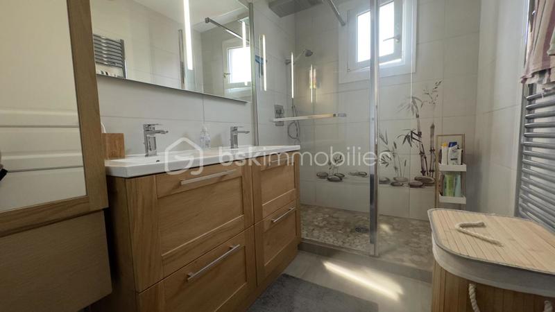 Maison - 150 m² - 7 pièces