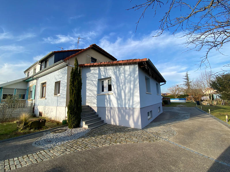 Maison - 105 m² - 5 pièces