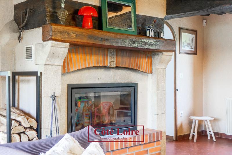 Maison - 230 m² - 8 pièces