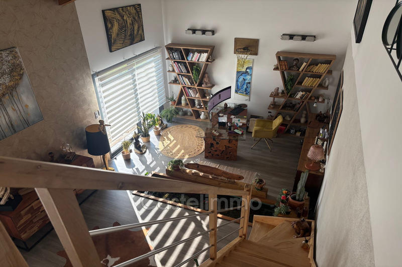 Villa - 200 m² - 4 pièces