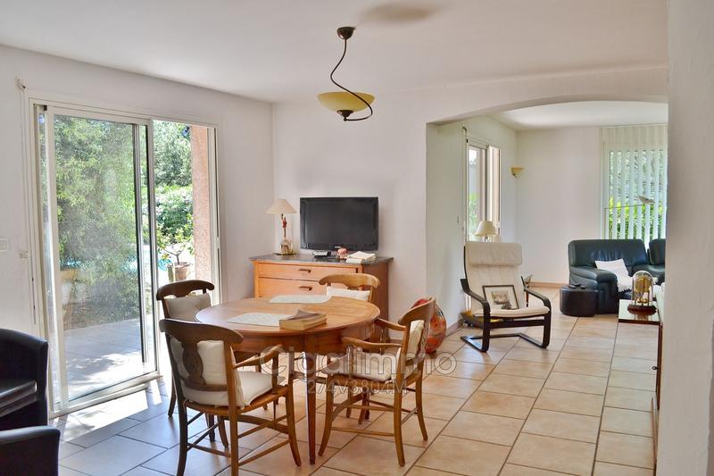 Villa - 166 m² - 6 pièces