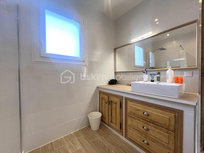 Maison - 280 m² - 7 pièces