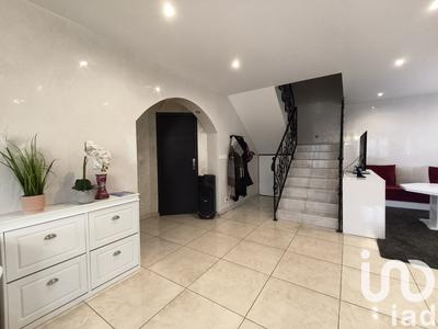 Maison - 195 m² - 7 pièces